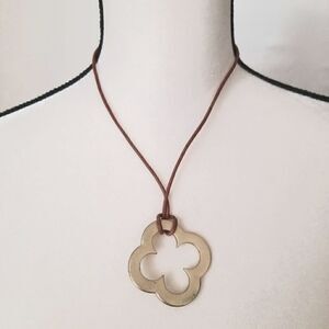 Vintage gold quatrefoil necklace